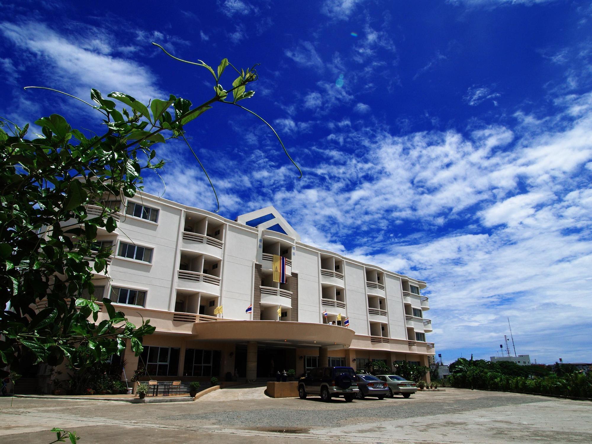 Kiengpiman Hotel Mukdahan Exterior foto